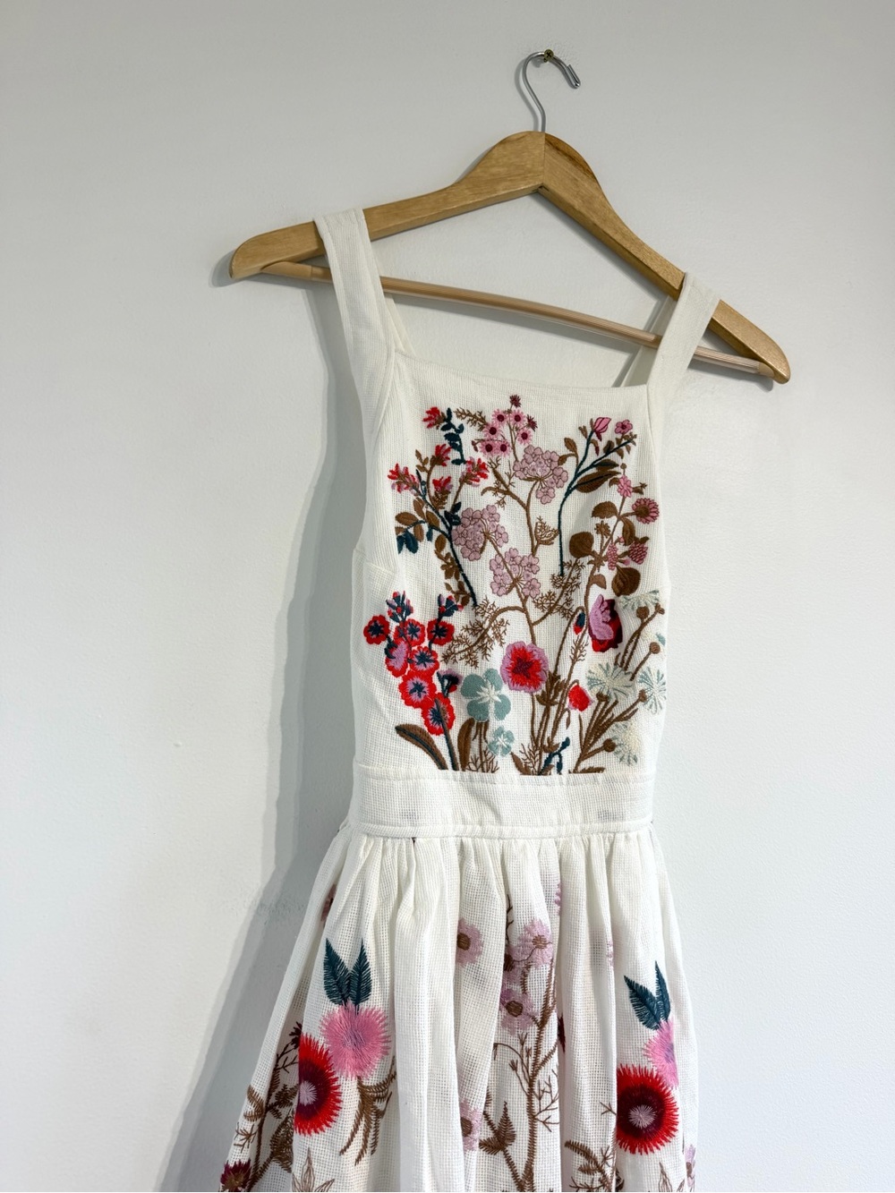 Anthropologie Eularia Maxi Dress embroidered floral pinafore style woven - Picture 5 of 16